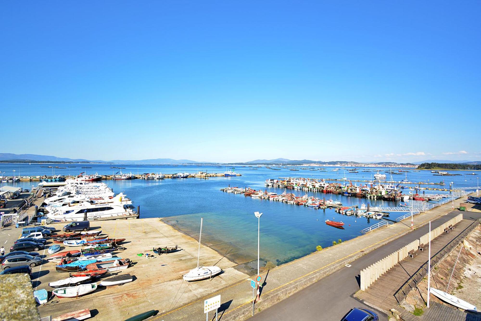 Apartamento Con Terraza Frente Al Mar En O Grove Exterior photo